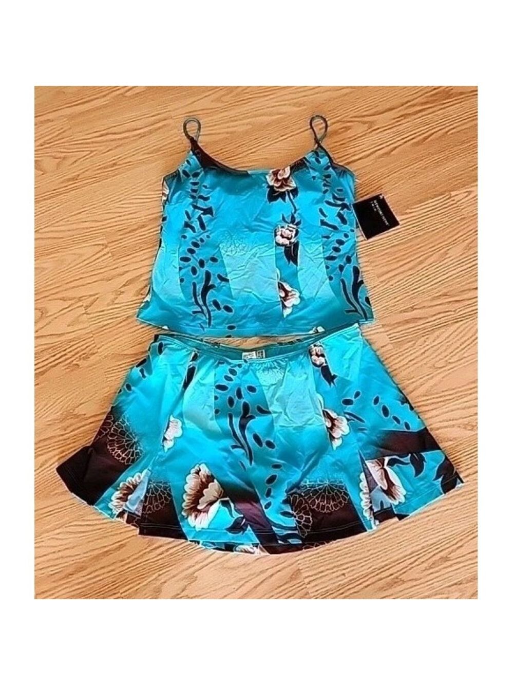 Newport 2‎ Pc Swimsuit Bathing Suit Skirt & Top  NWT, Size 16